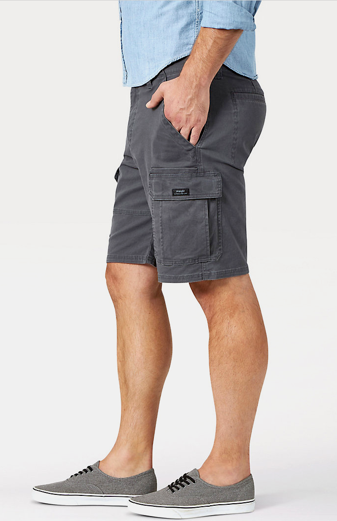 wrangler shorts with tech pocket